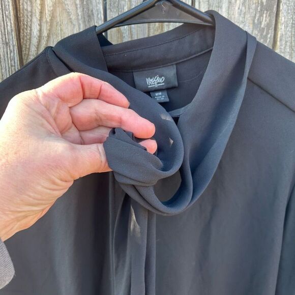 Mossimo blouse long sleeve button up ties at neck size medium - Picture 4 of 8